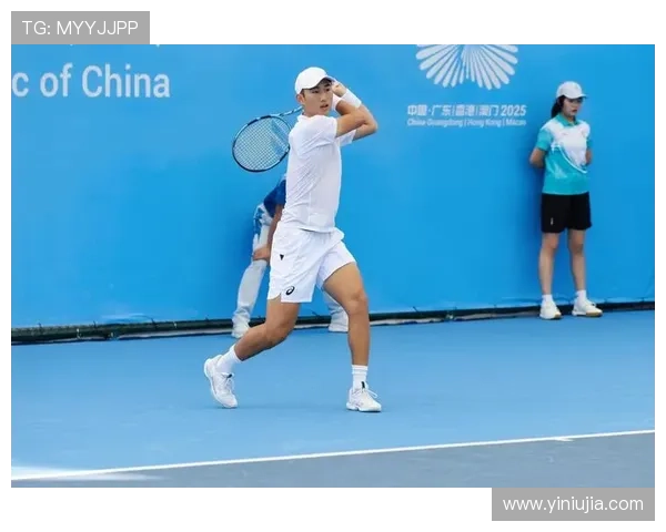 商竣程首次出战全运会在珠海积极备战展现青年网球新力量